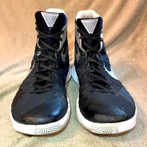 Nike Hyperdunk 2015 size 13